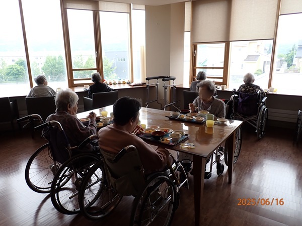 20251619-10.jpg